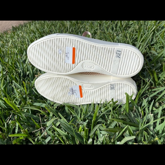 AGL🔴Platform perforated Suede Leather sneakers 9 - Picture 7 of 7